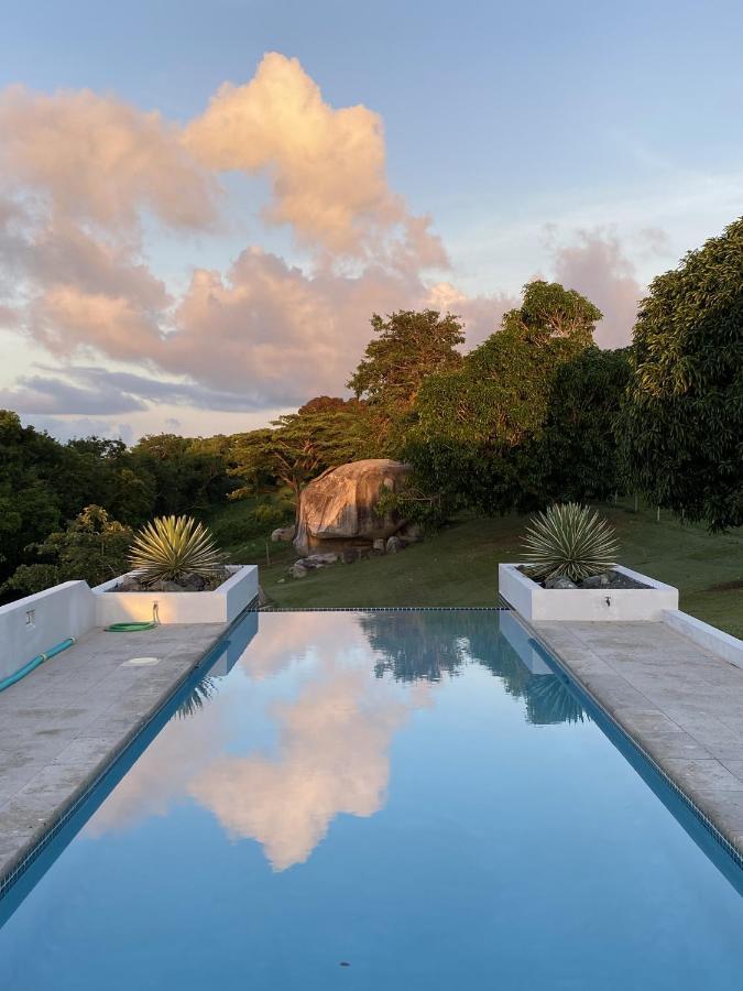 Отель Lejos Eco Retreat Вьекес Экстерьер фото
